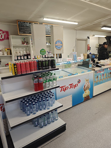 76 Town Centre, Te Anau 9600, New Zealand