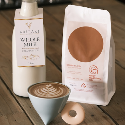 Urge Coffee & Tea Boutique - Hospitality and gastronomy