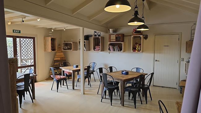 The Rusty Tractor Café & Trading Store - Hospitality and gastronomy