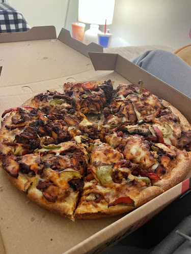 Opinii despre PIZZA CLUB MAX - PUKEKOHE în Auckland - Hospitality and gastronomy