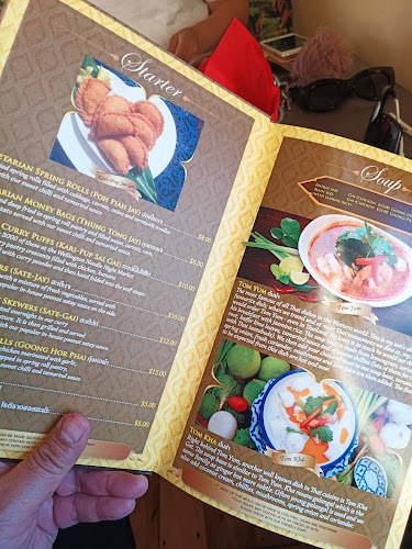 Reviews of TukTuk Waimea Restaurant in Waikanae Beach - Hospitality and gastronomy