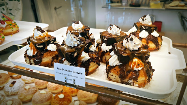 Balls and Bangles - Hospitality and gastronomy