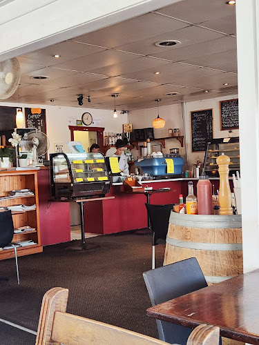 Peppers Cafe - Wellsford