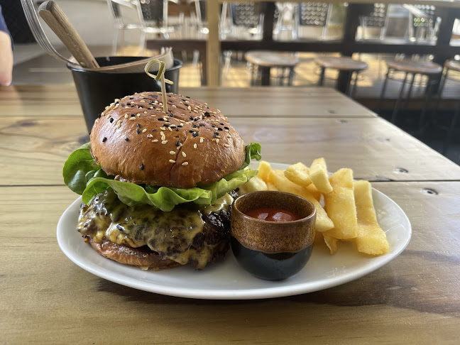 The Tahi Bar + Kitchen - Warkworth