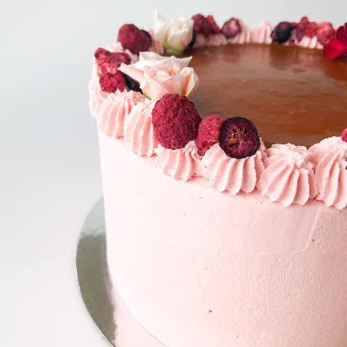 Sweet Temptations Boutique Cakery Open Times