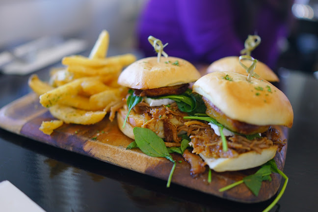 The Thomas Green Public House & Dining Room - Hospitality and gastronomy