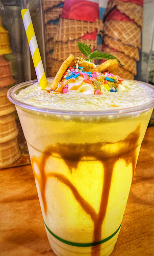 Peake’s Kitchen & Ice Cream, Store - Papatowai