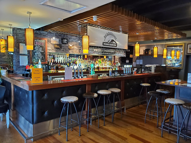 Mountainside Bar and Restaurant - Hospitality and gastronomy