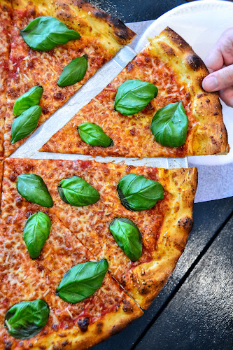 Comentarii opinii despre Sal's Authentic NY Pizza - Lichfield Street