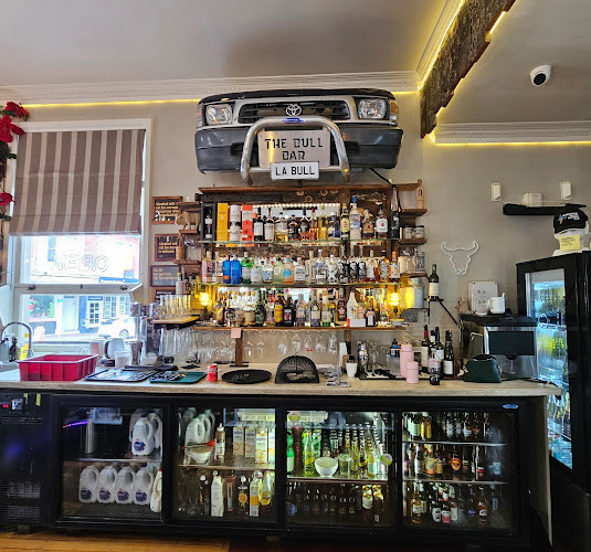 La Bull Cafe & Bar