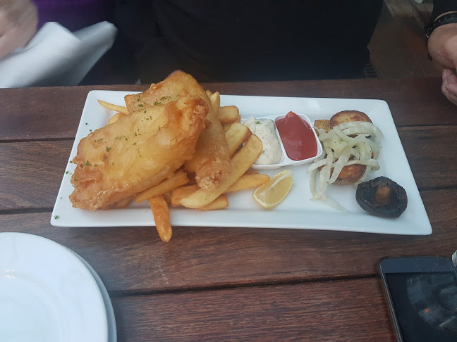 Careys Bay Historic Hotel - Dunedin