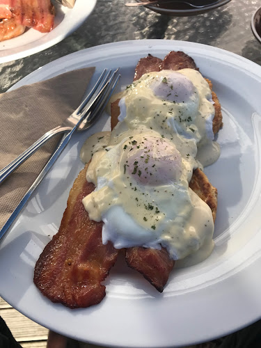 Cracroft Coffee - Hospitality and gastronomy