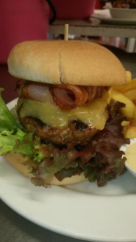 RiverStone Cafe - Ōtaki