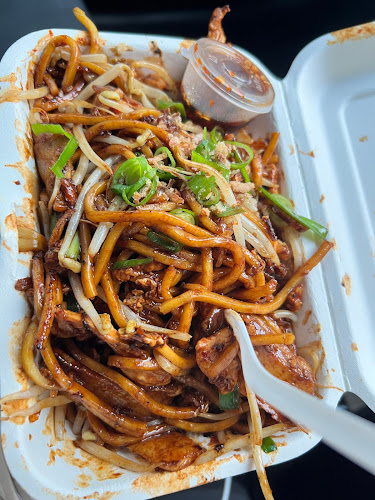 Uncle Man's K'road Phone number