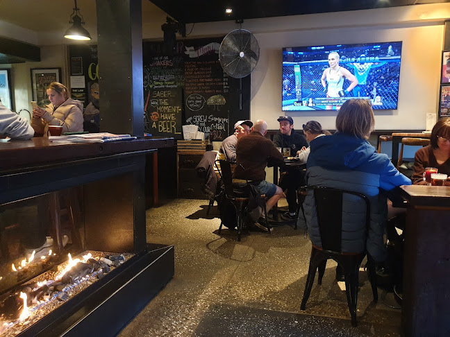 Local Queenstown - Hospitality and gastronomy