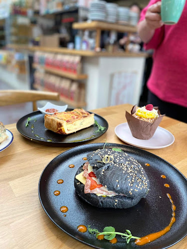 In The Neighbourhood Coffee House - Martinborough