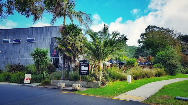 Near Cathedral Cove 7 Grange Road, Hahei 3591, New Zealand