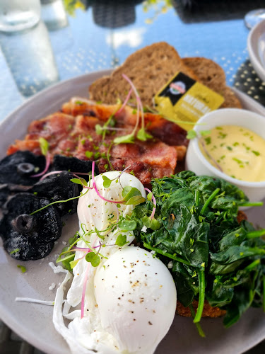 Zenders Cafe and Venue Open Times