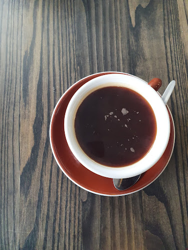 Comments and reviews of Wholly Bagels & Pizza Lower Hutt