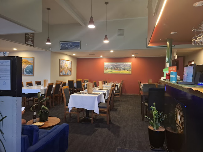 Comentarii opinii despre Own Masala Indian Restaurant Bar and Takeaways.