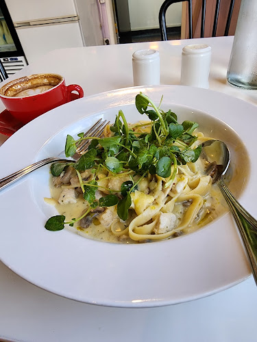 Comentarii opinii despre Upside Down Eatery