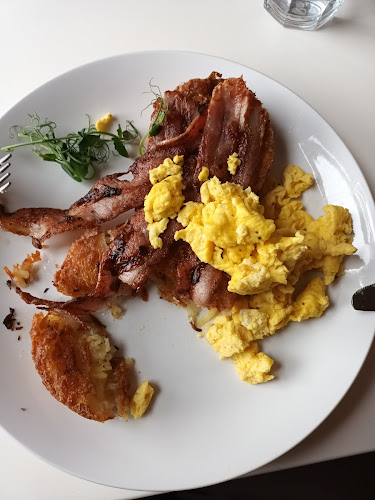 Route 6 Cafe and Bar - Hospitality and gastronomy