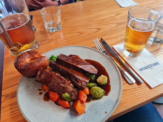 Comentarii opinii despre Moretons Bar & Restaurant