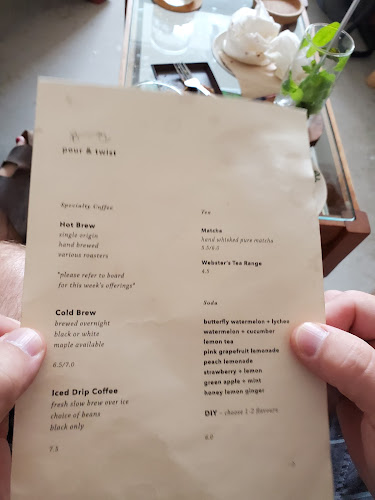 Pour and Twist - Hospitality and gastronomy