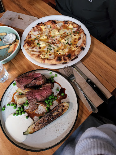 Comentarii opinii despre Ministry of Works Bar & Eatery