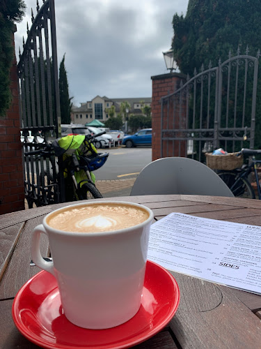 Foundation On George - Hospitality and gastronomy