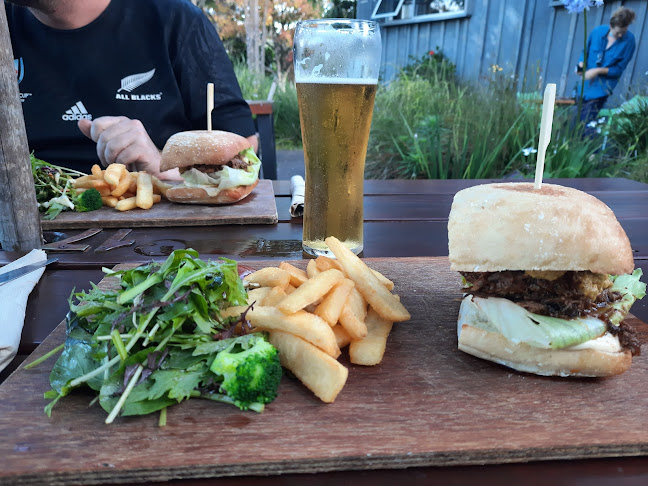 Near Cathedral Cove 7 Grange Road, Hahei 3591, New Zealand