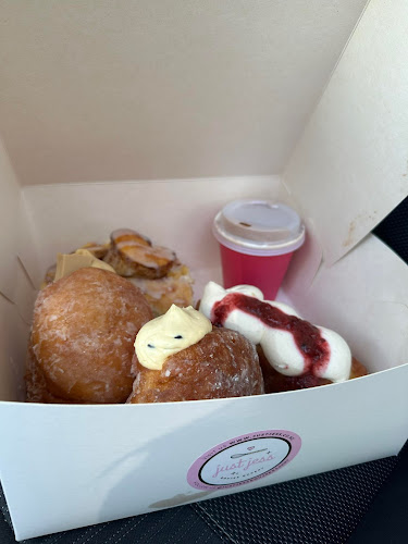 Comments and reviews of Just Jess Boujee Bakery