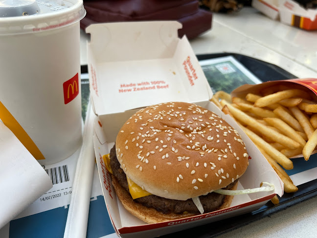 Comentarii opinii despre McDonald's The Palms