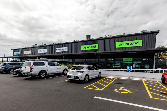Liquorland Hobsonville - Hospitality and gastronomy