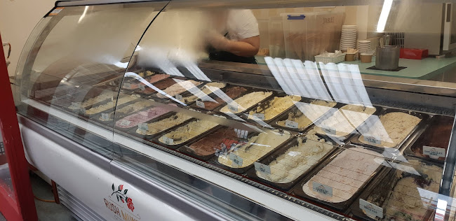 Rush Munro's Ice Creamery