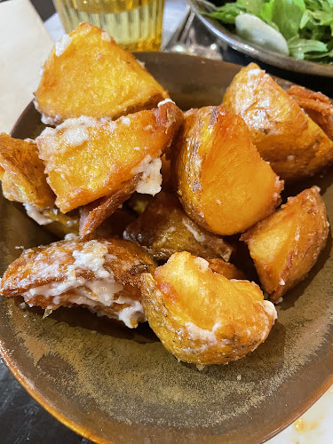 Muttonbird - Hospitality and gastronomy