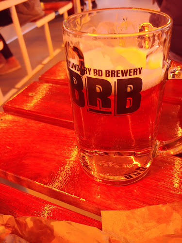 Perky's - Floating Bar Queenstown - Queenstown