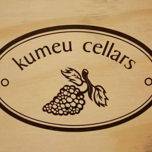 Kumeu Cellars Liquor Centre - Hospitality and gastronomy