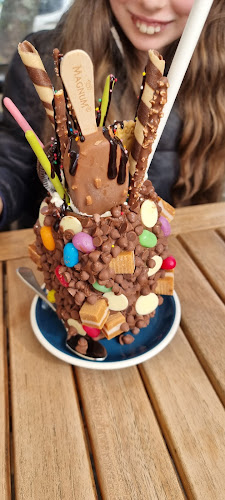 Willow Cafe - Hospitality and gastronomy