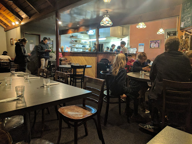 Reviews of Mama Ree Thai Street Food in Christchurch - Hospitality and gastronomy