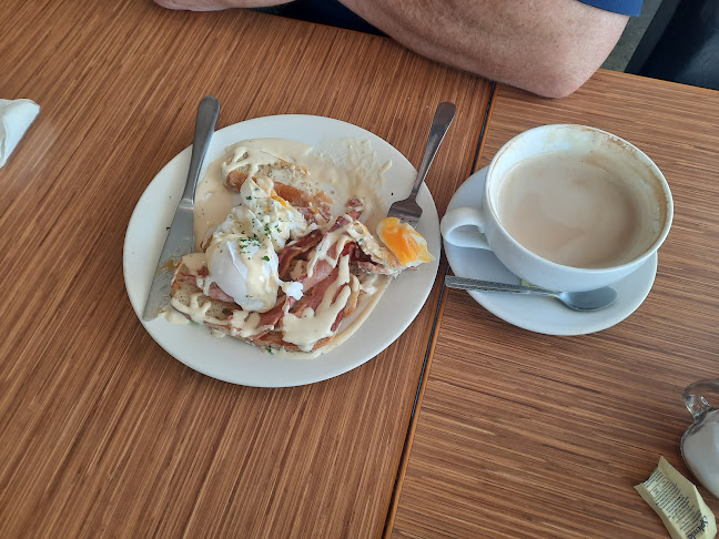 Opinii despre Doughboys Bakery and Cafe în Darfield - Hospitality and gastronomy