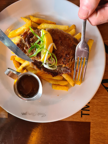 Joe's Garage - Hospitality and gastronomy