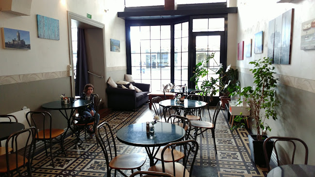 Comentarii opinii despre Excelsior Cafe