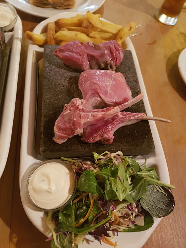 Denniston Dog Restaurant & Bar