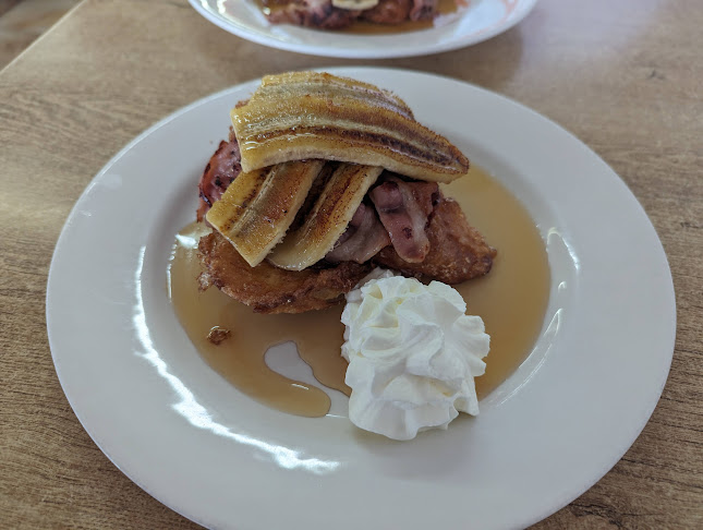 Comentarii opinii despre Casa Pequena Cafe and bakery