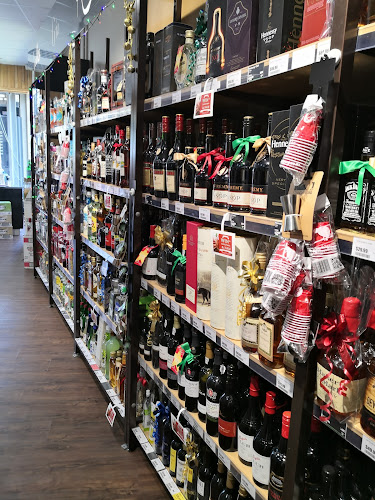 Comments and reviews of Liquorland West Harbour