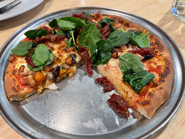 La Porchetta Restaurant Dunedin Open Times