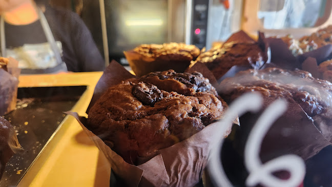 Deluxe Cafe Open Times