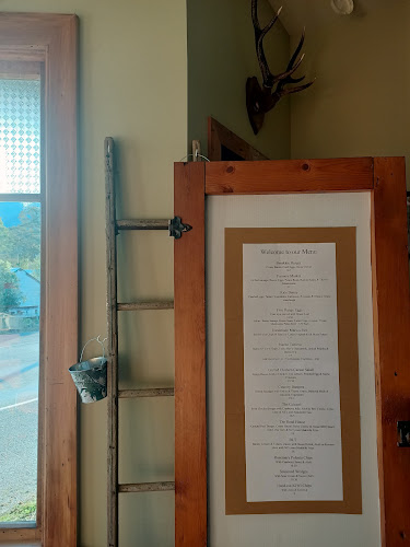 Reid's Roadhouse 65 - Hospitality and gastronomy