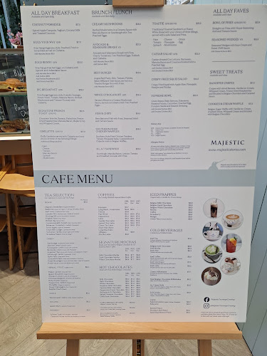 Opinii despre Majestic Cafe - Tauranga Crossing în Tauranga - Hospitality and gastronomy